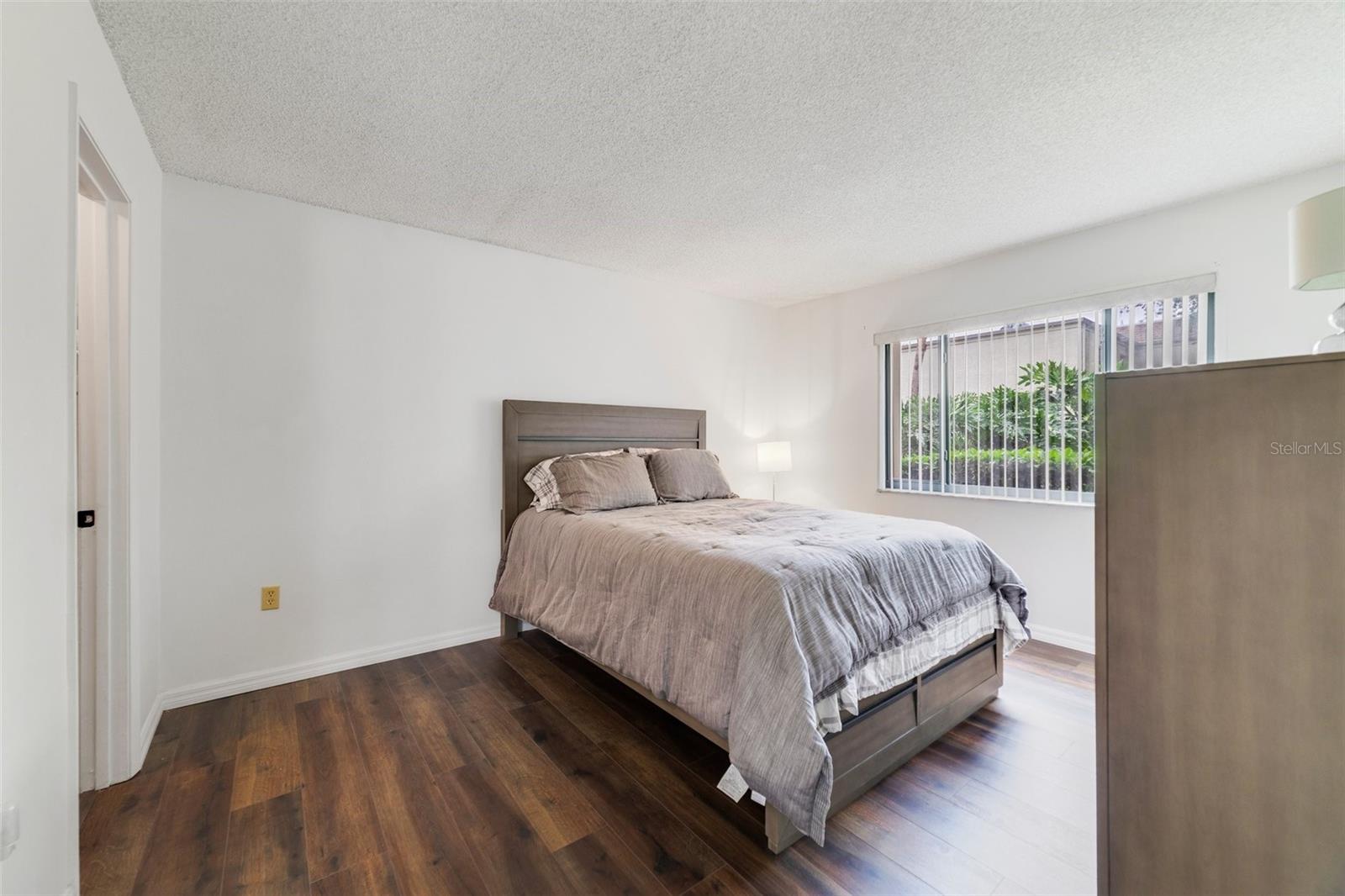 Image 9 of 18 For 3294 Semoran Boulevard 14