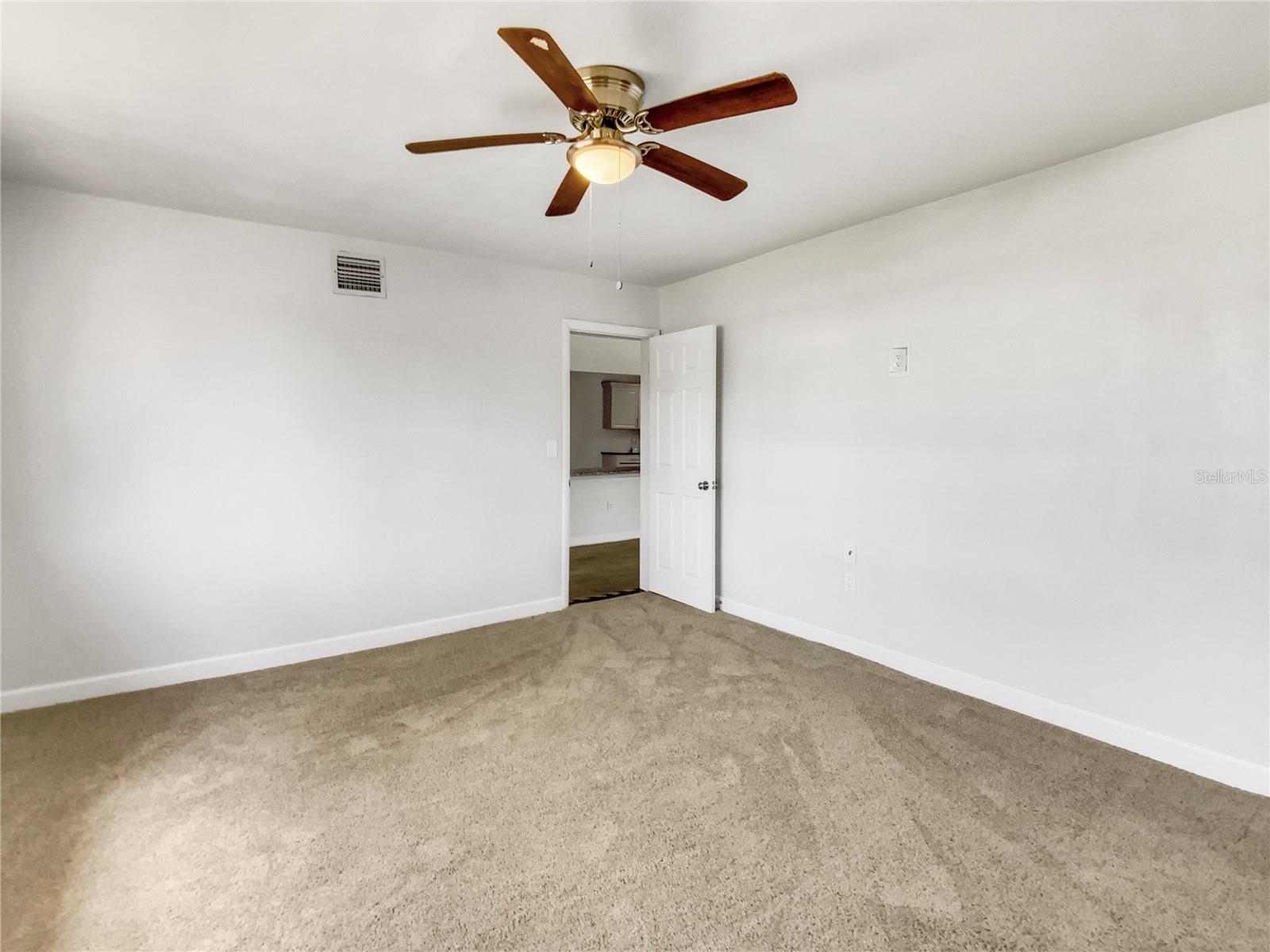 Image 19 of 33 For 1115 31st Street W