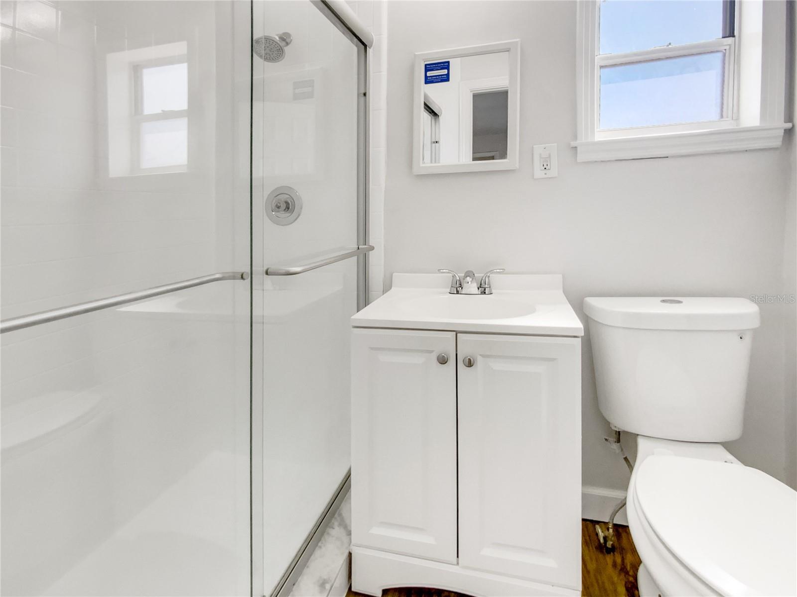 Image 21 of 33 For 1115 31st Street W
