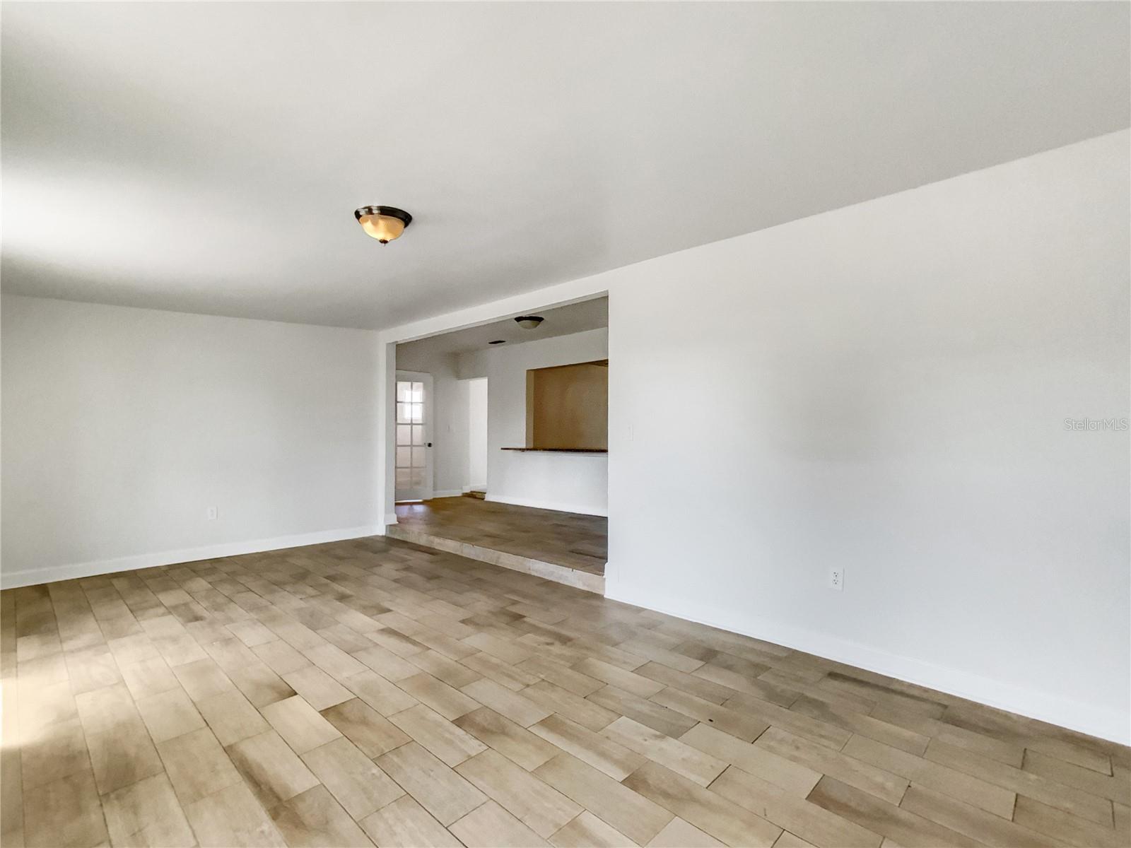 Image 25 of 33 For 1115 31st Street W