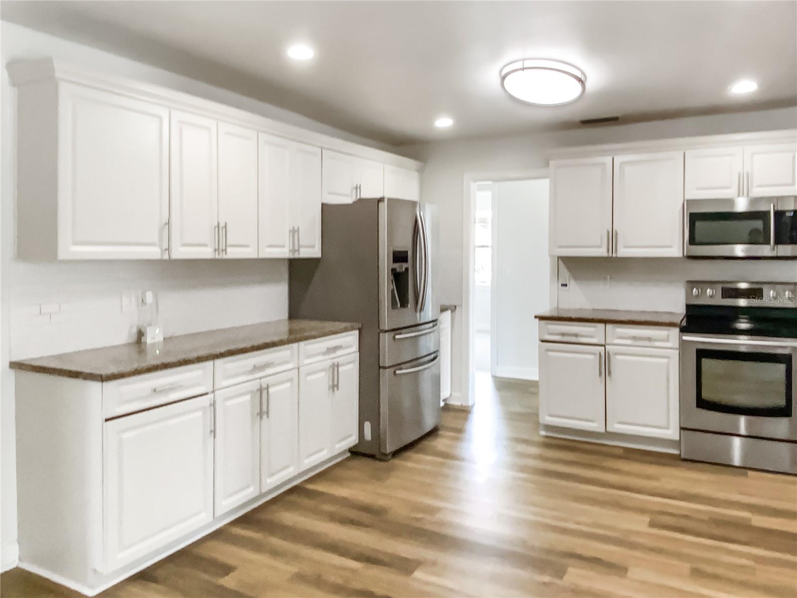 Image 6 of 33 For 1115 31st Street W