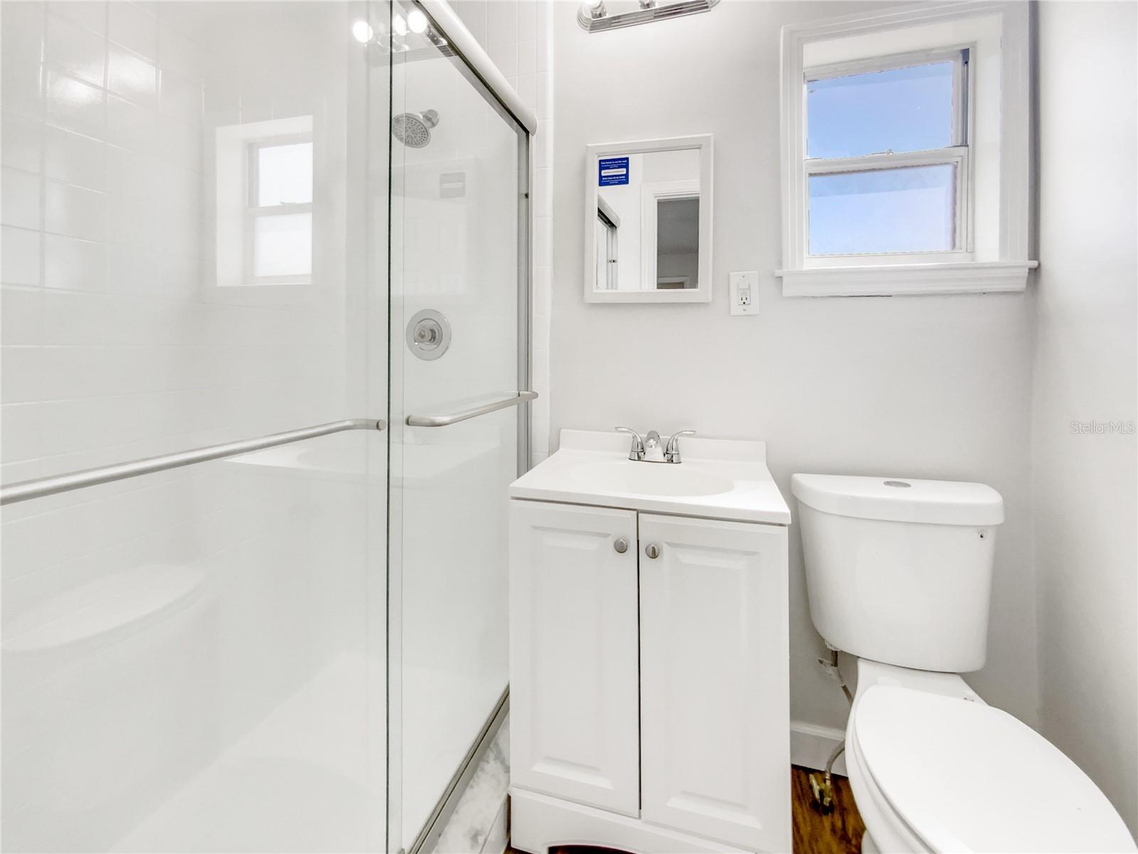 Image 7 of 33 For 1115 31st Street W