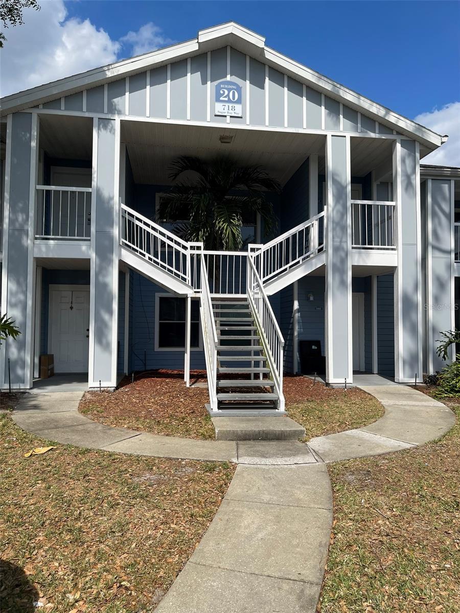 Image 3 of 30 For 718 Sugar Bay Way 202