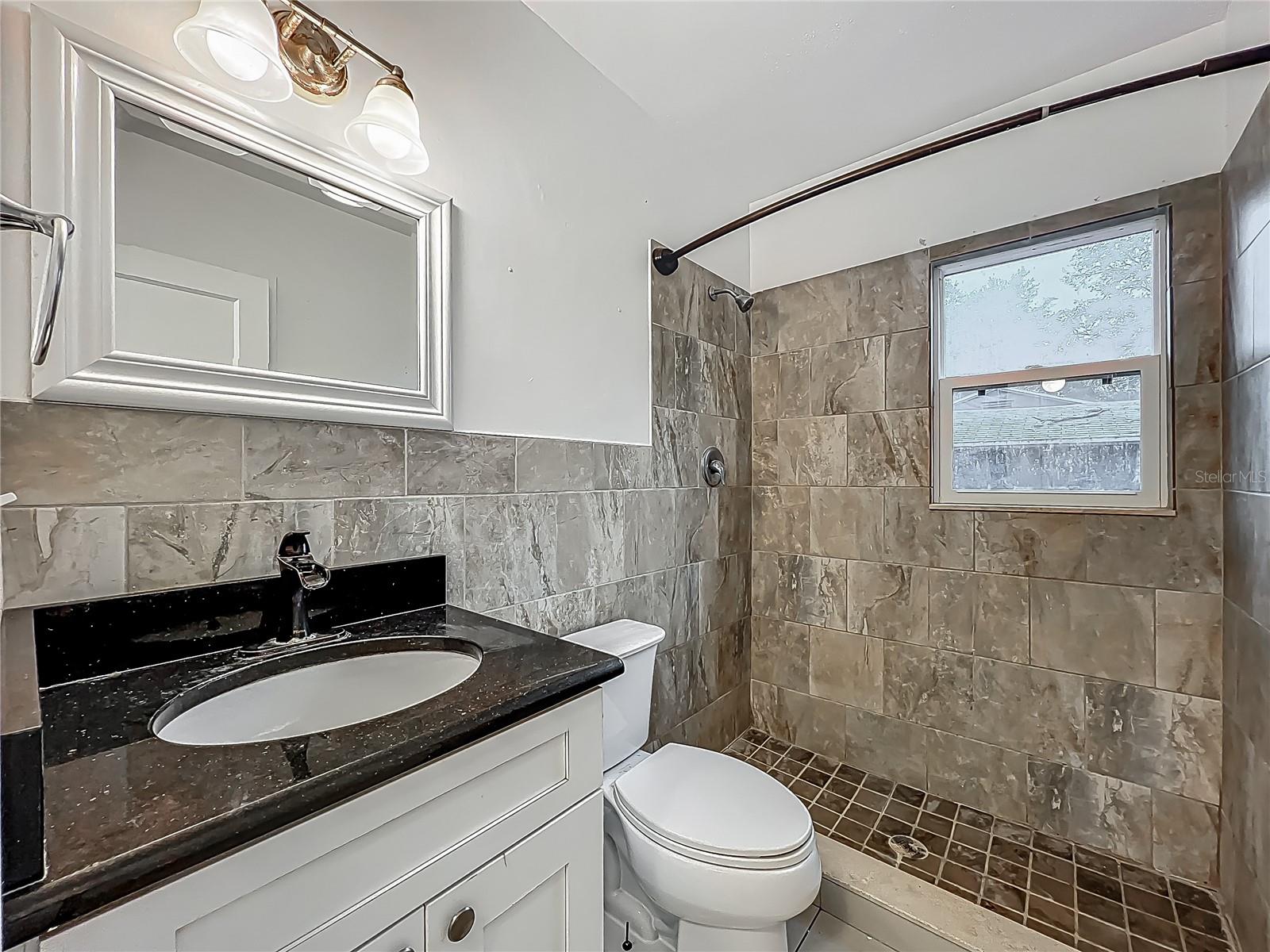 Image 18 of 41 For 810 Catalina Drive