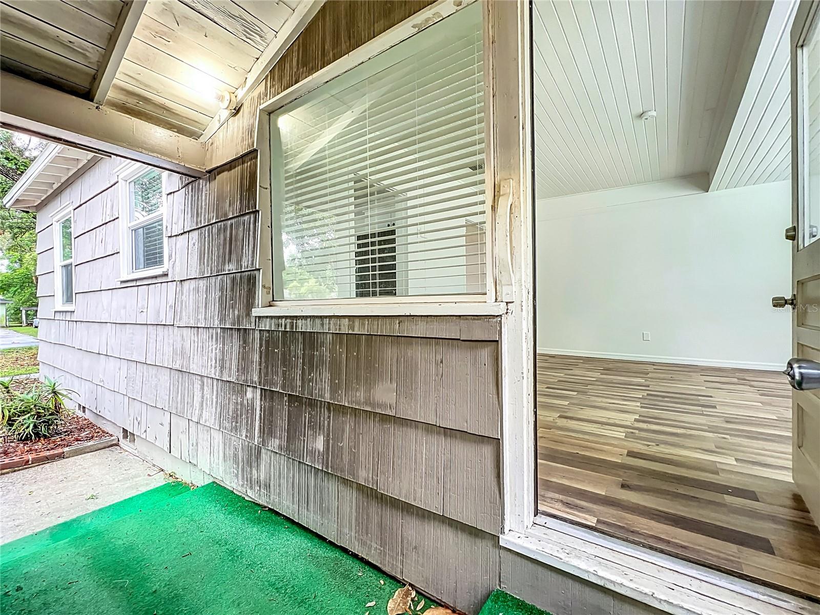 Image 20 of 41 For 810 Catalina Drive