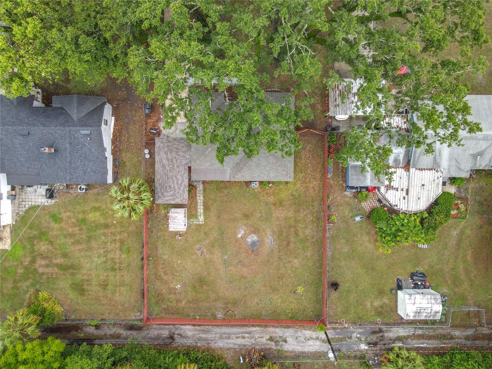 Image 30 of 41 For 810 Catalina Drive