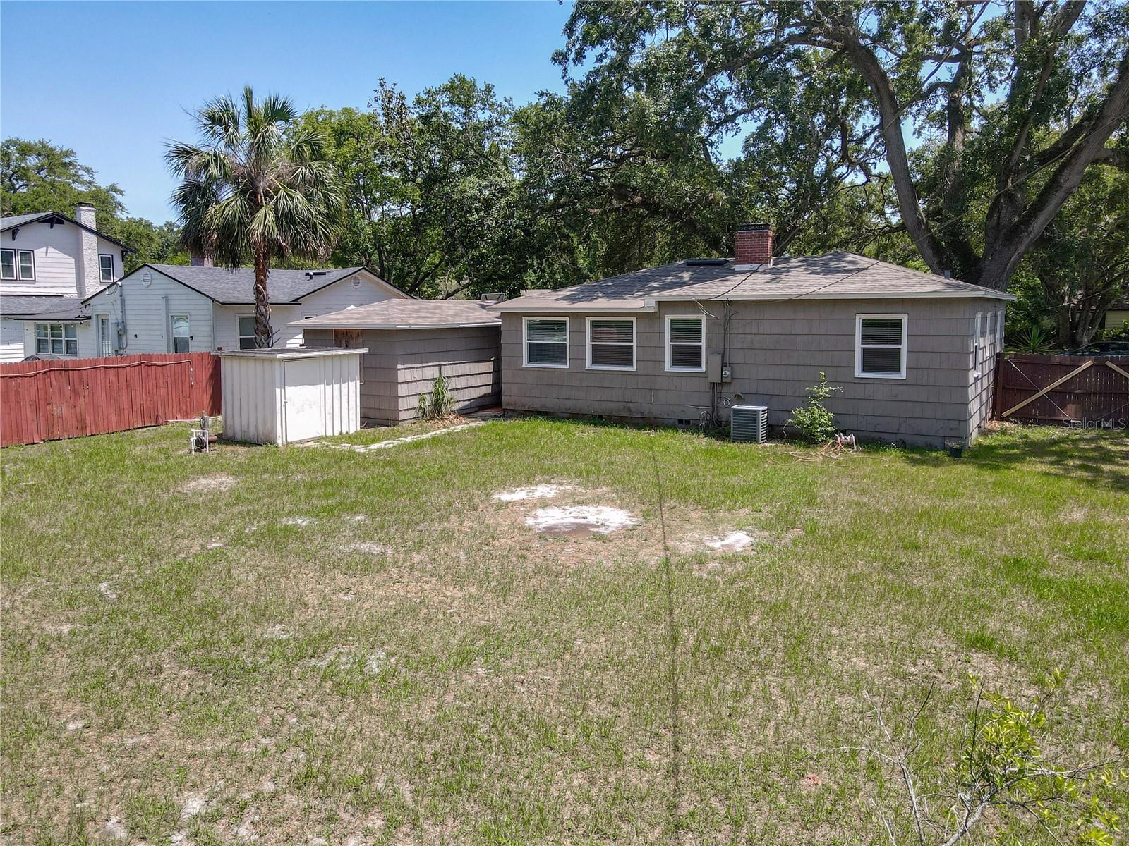 Image 35 of 41 For 810 Catalina Drive