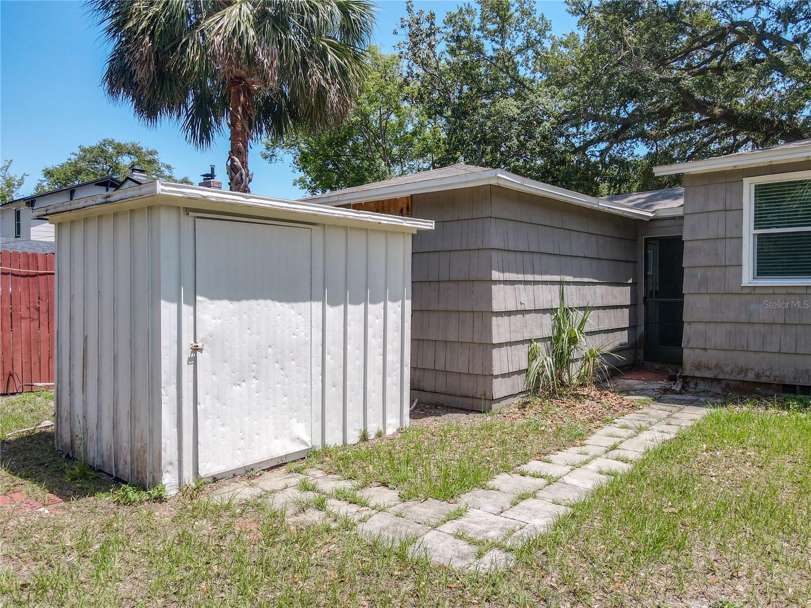 Image 38 of 41 For 810 Catalina Drive
