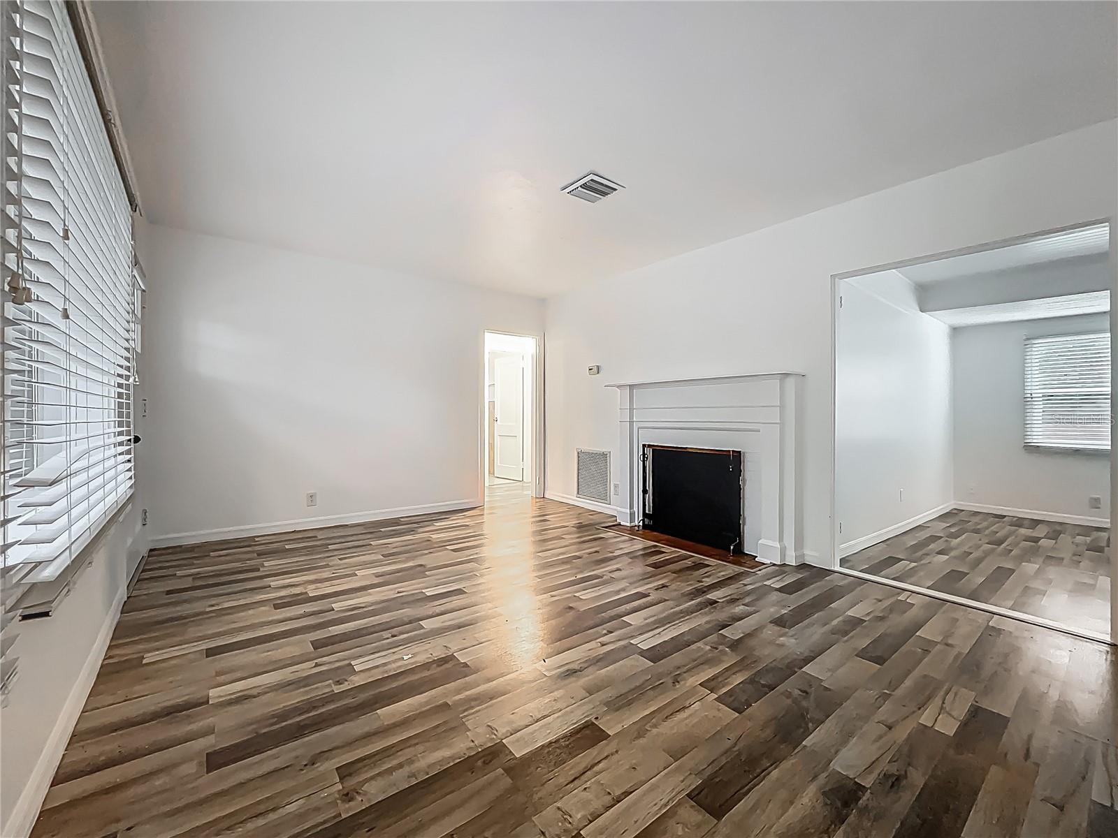 Image 5 of 41 For 810 Catalina Drive
