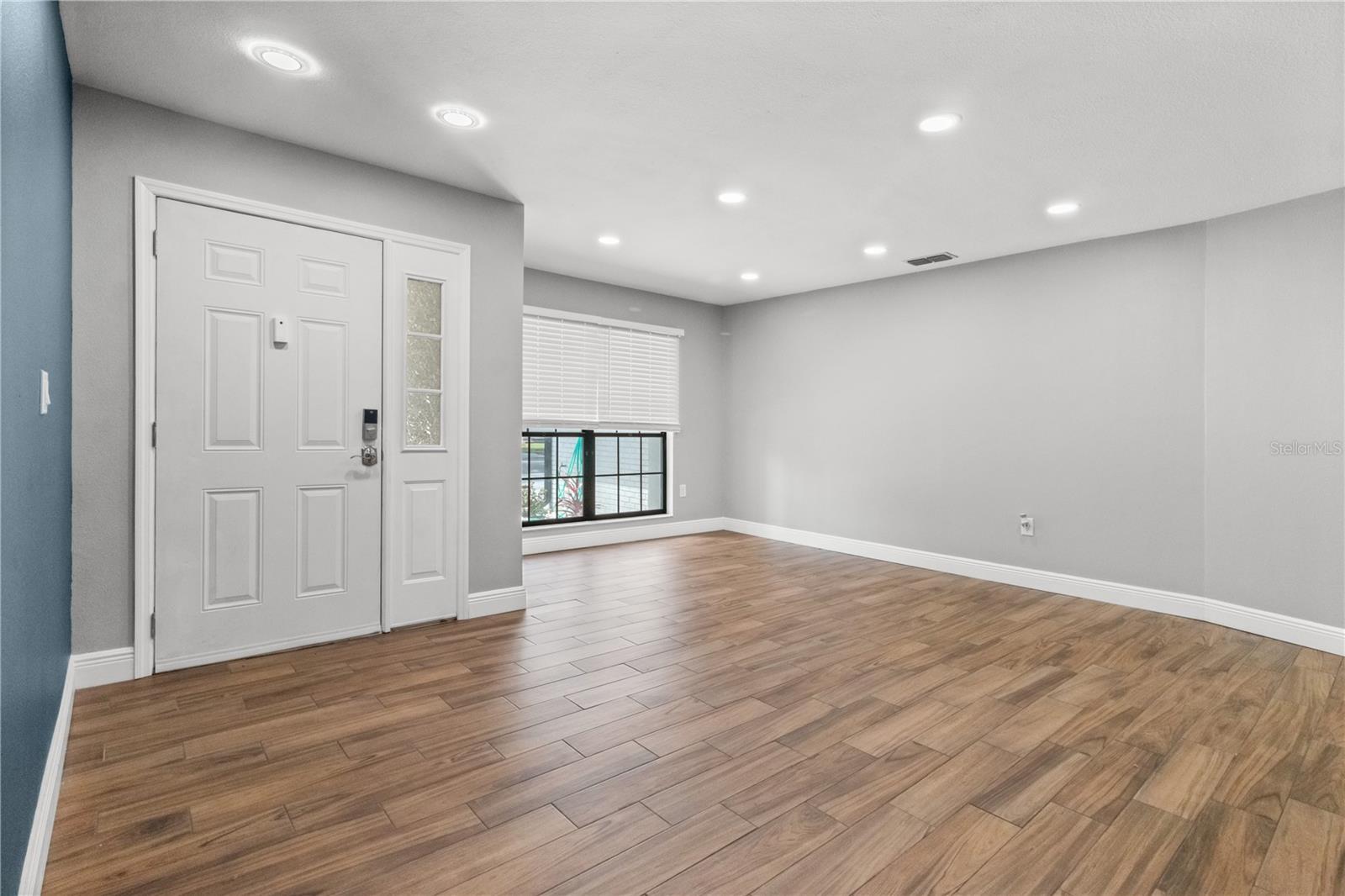 Image 10 of 50 For 6402 Beechnut Drive
