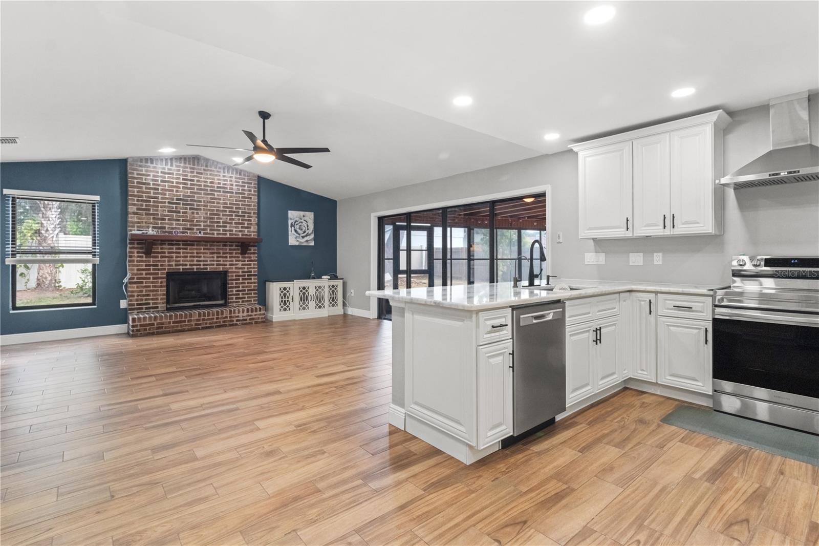Image 12 of 50 For 6402 Beechnut Drive
