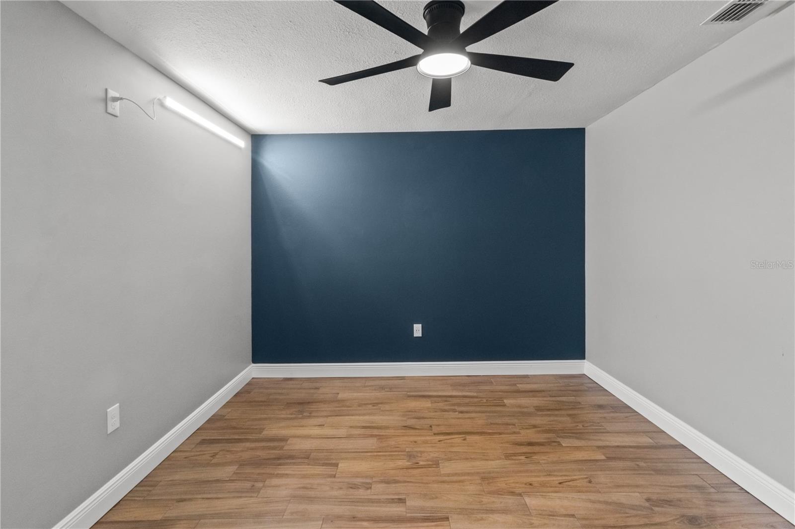 Image 22 of 50 For 6402 Beechnut Drive