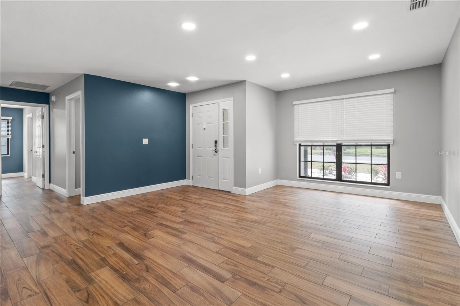 Image 9 of 50 For 6402 Beechnut Drive
