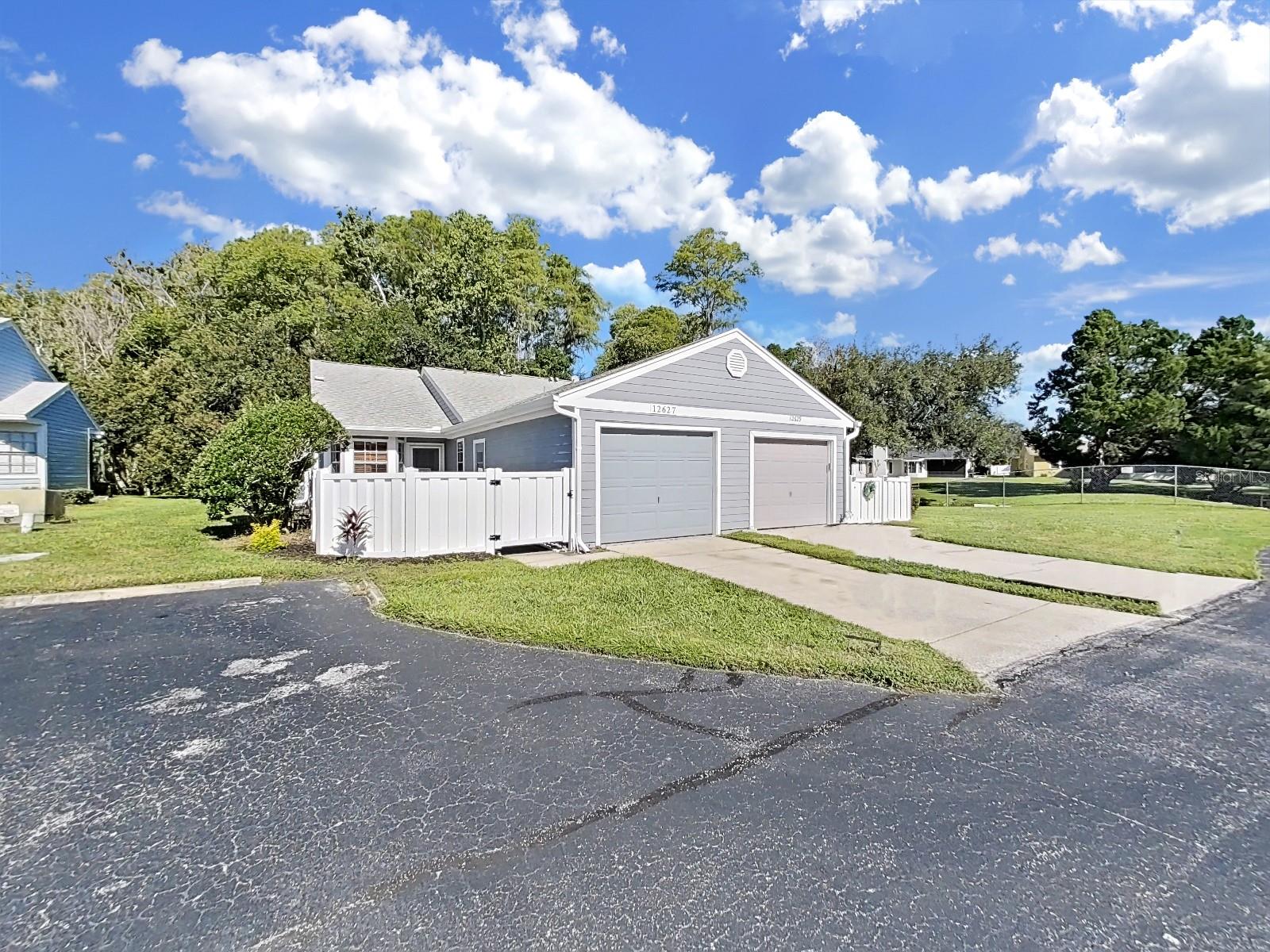 Image 24 of 43 For 12627 Cherrydale Lane