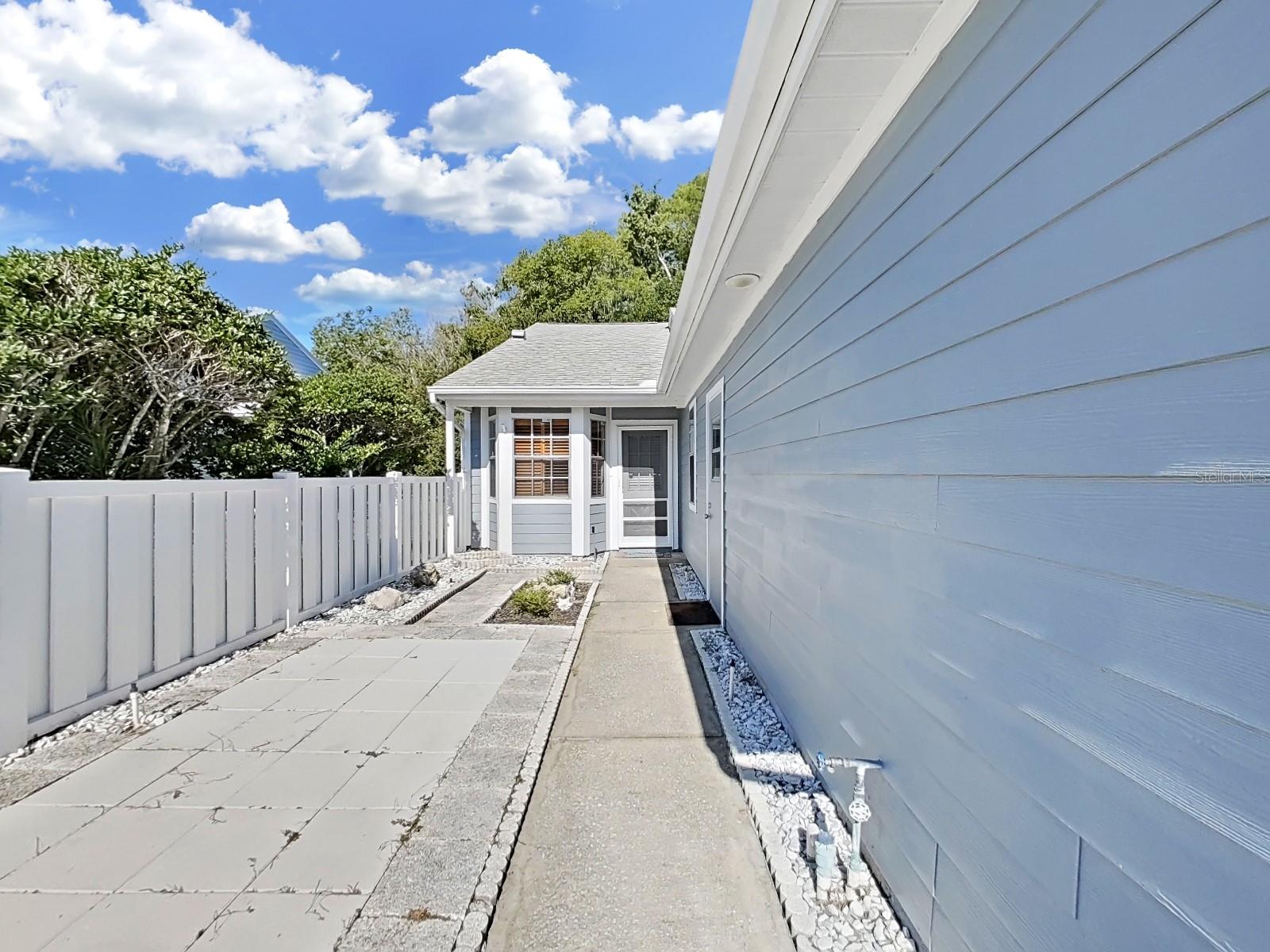 Image 26 of 43 For 12627 Cherrydale Lane