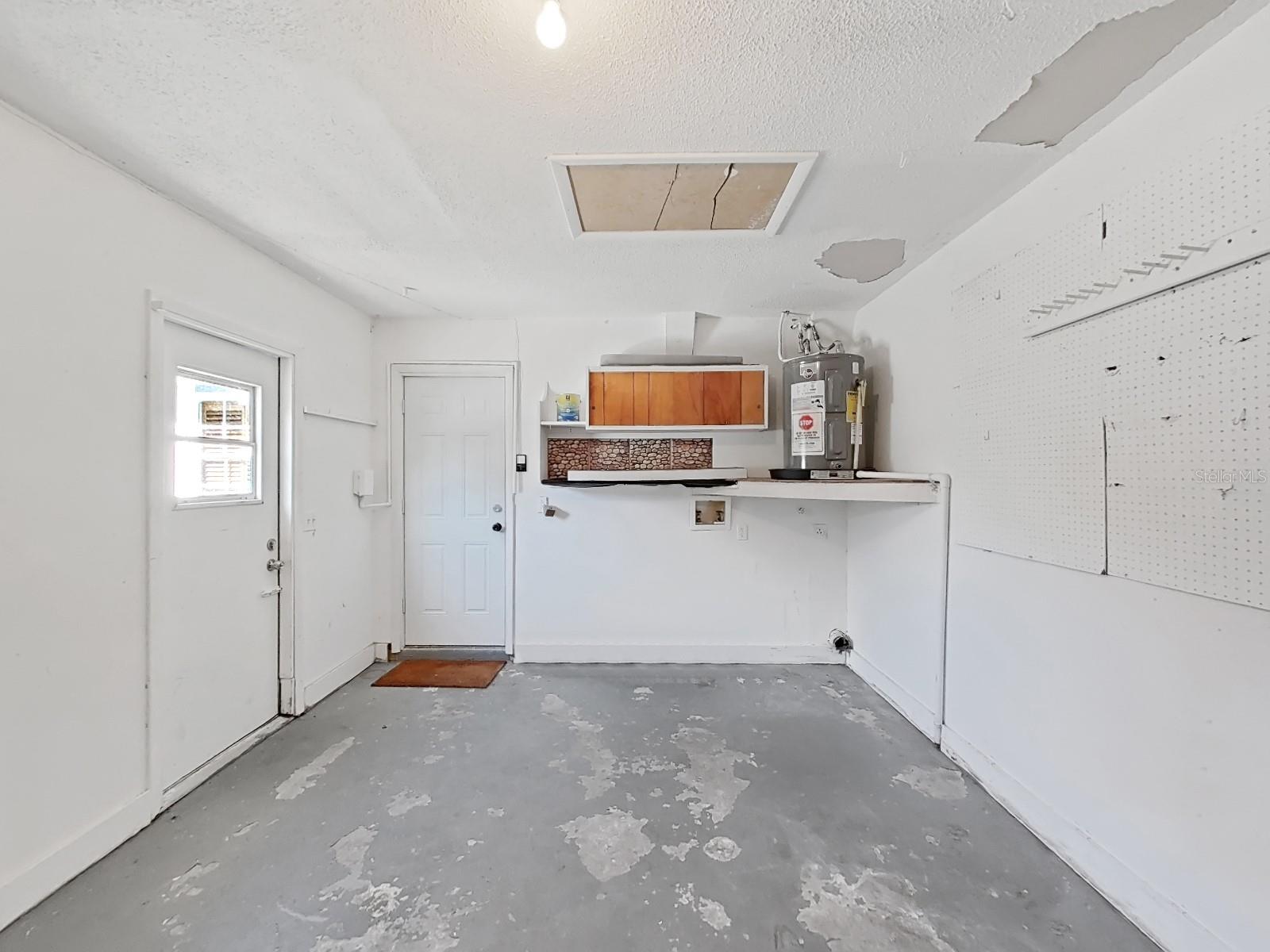 Image 31 of 43 For 12627 Cherrydale Lane