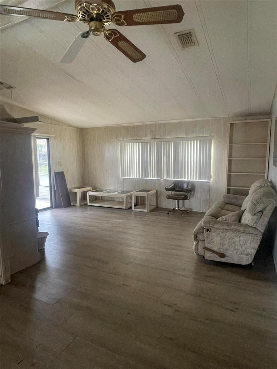 Image 8 of 10 For 34315 Timberland Boulevard