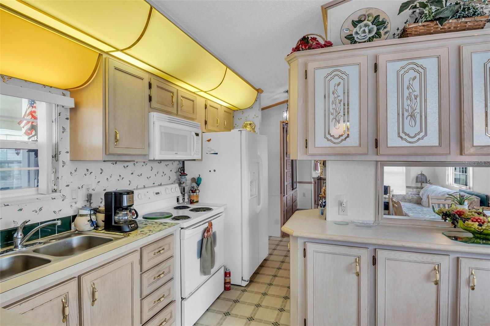 Image 10 of 22 For 733 Center Crest Boulevard