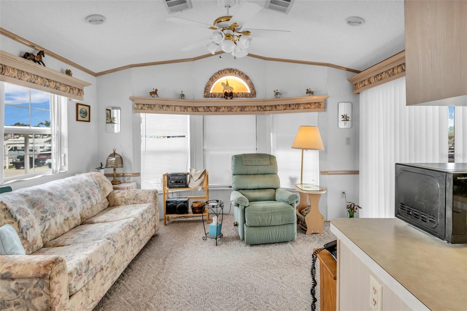 Image 12 of 22 For 733 Center Crest Boulevard