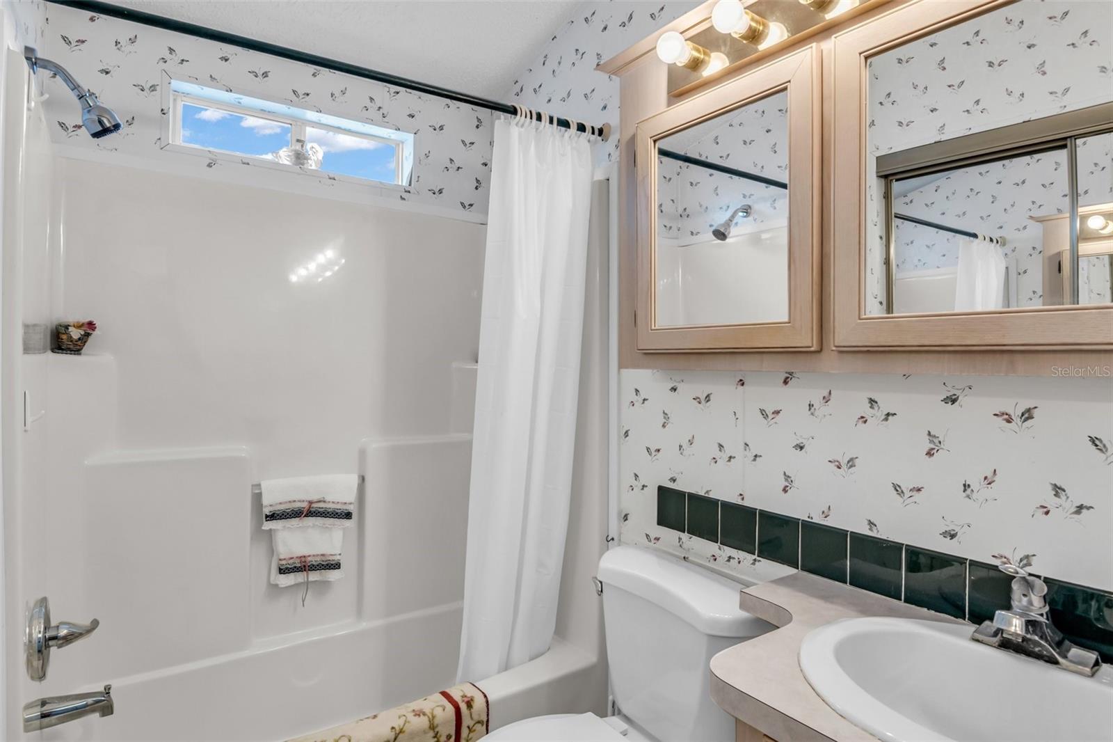 Image 16 of 22 For 733 Center Crest Boulevard
