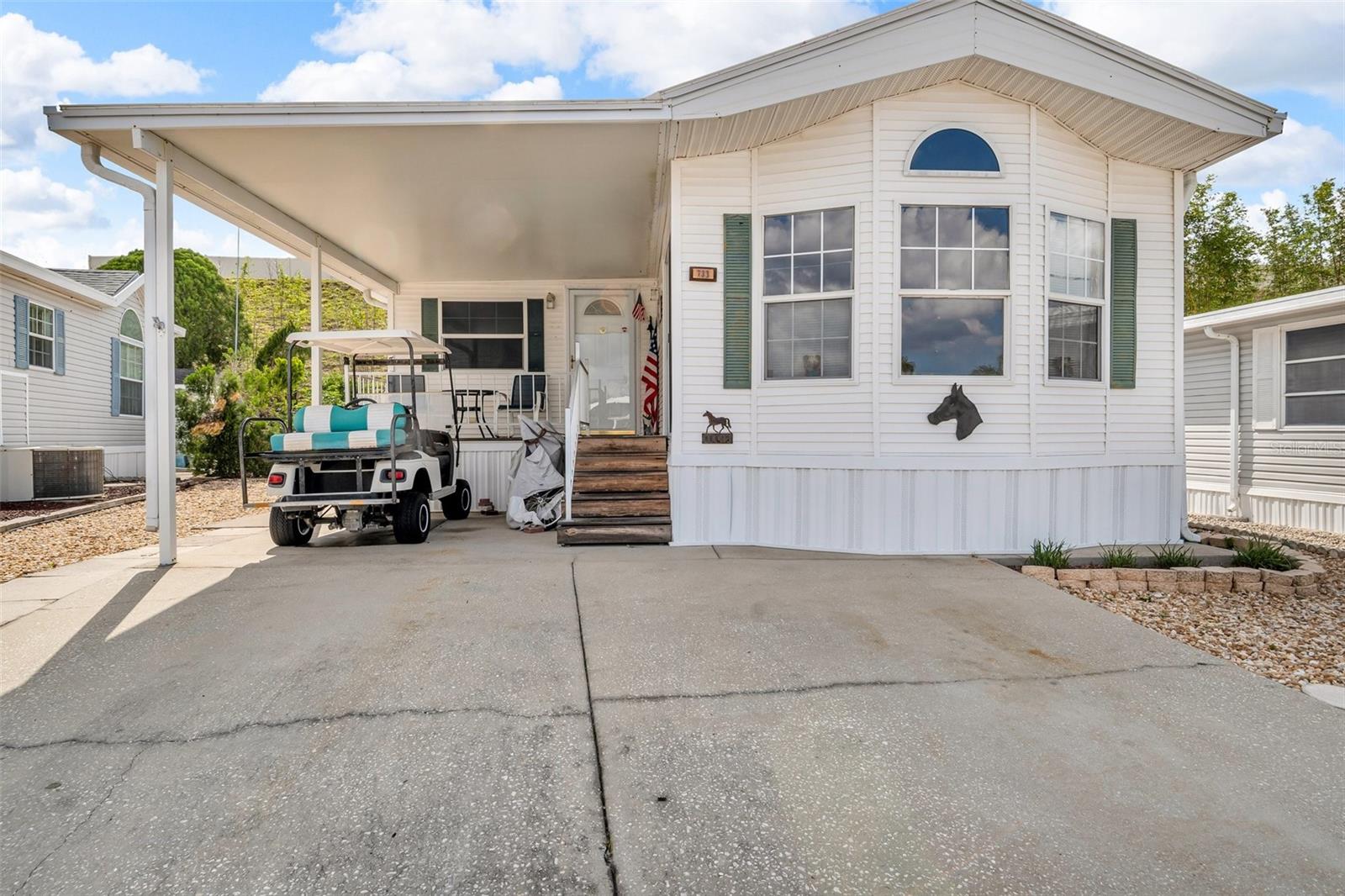 Image 3 of 22 For 733 Center Crest Boulevard