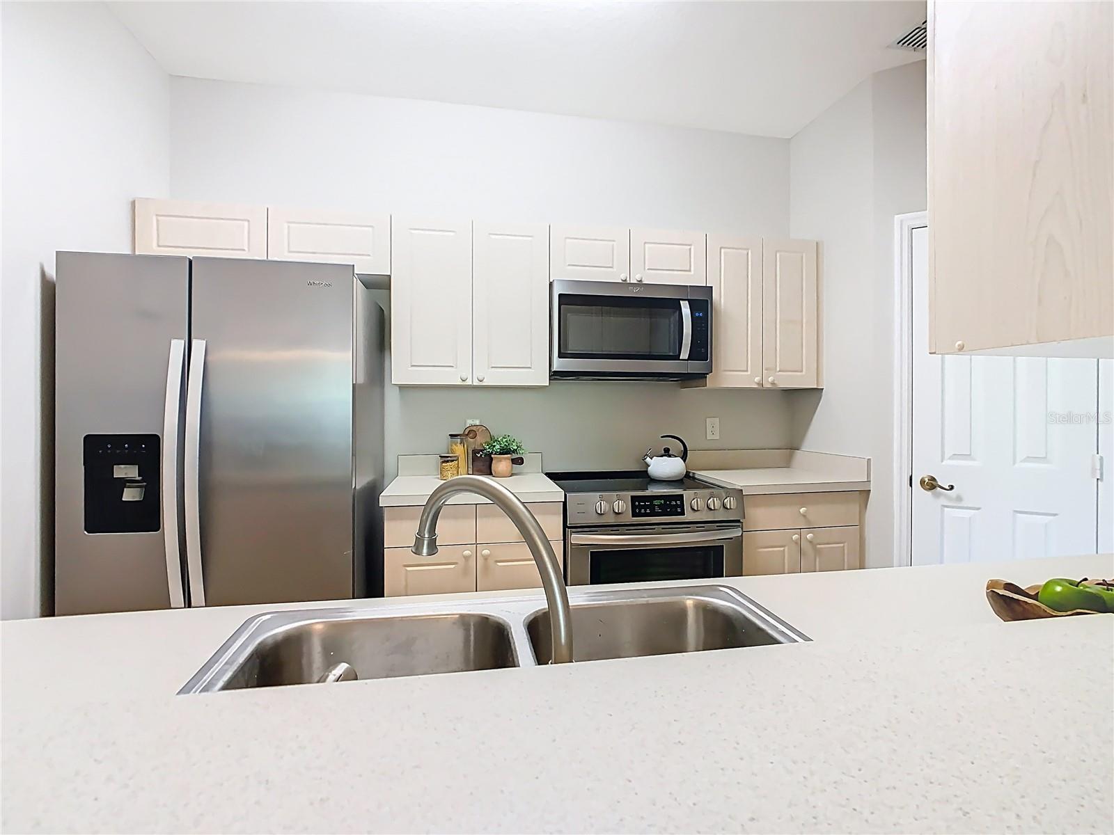 Image 28 of 92 For 2300 Silver Palm Drive 205