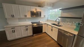 Image 5 of 31 For 749 Ridgewood Avenue 1