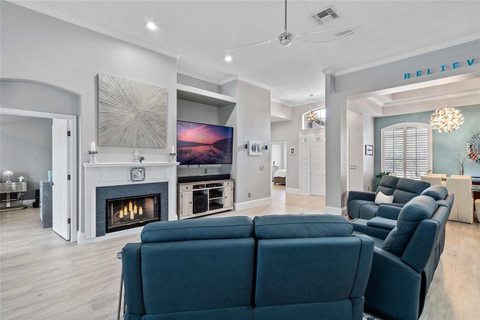 Image 10 of 66 For 10662 Woodchase Circle