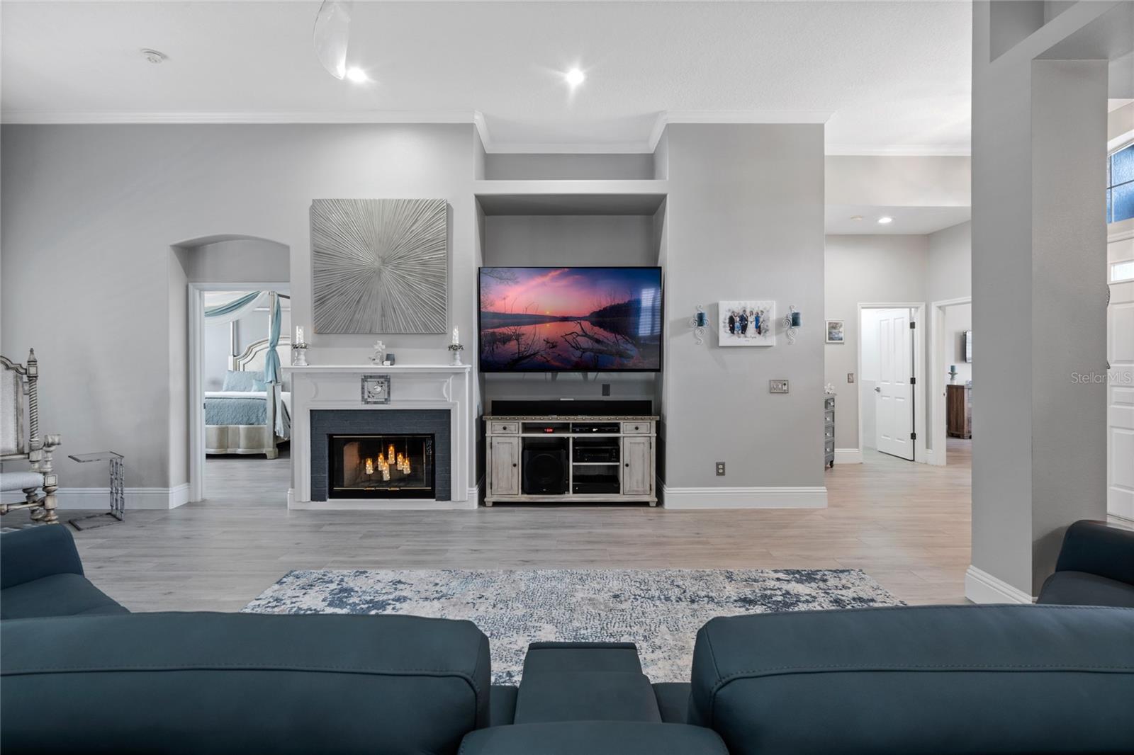 Image 11 of 66 For 10662 Woodchase Circle