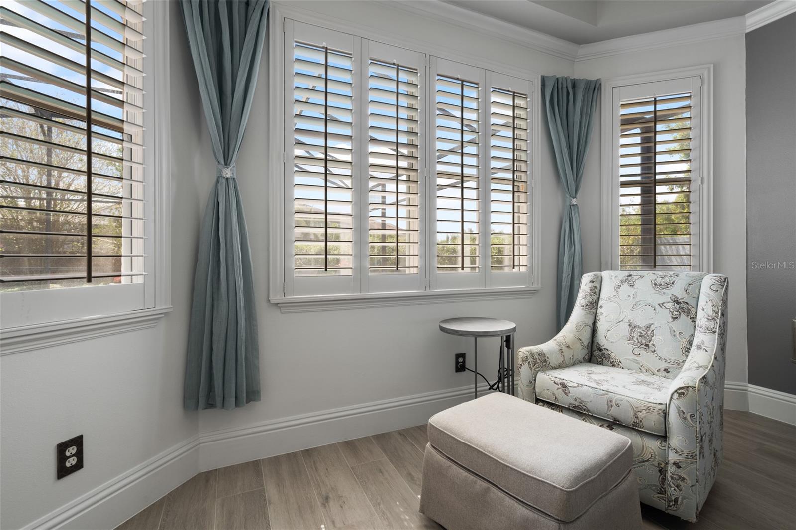 Image 26 of 66 For 10662 Woodchase Circle
