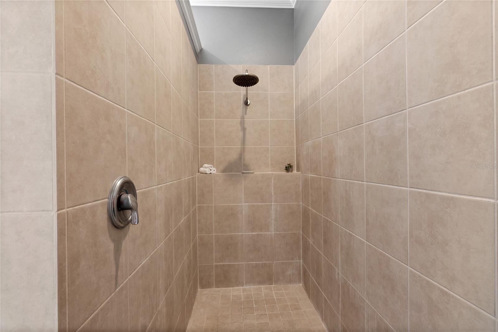 Image 30 of 66 For 10662 Woodchase Circle