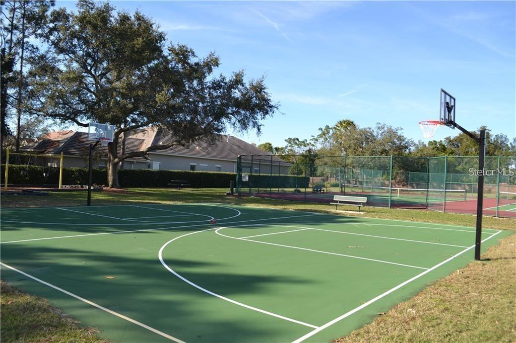 Image 54 of 66 For 10662 Woodchase Circle
