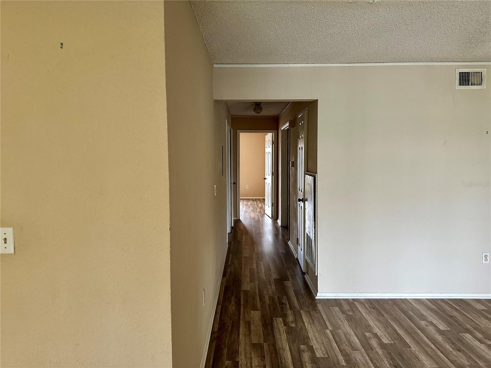 Image 10 of 10 For 3993 Versailles Drive 3993f