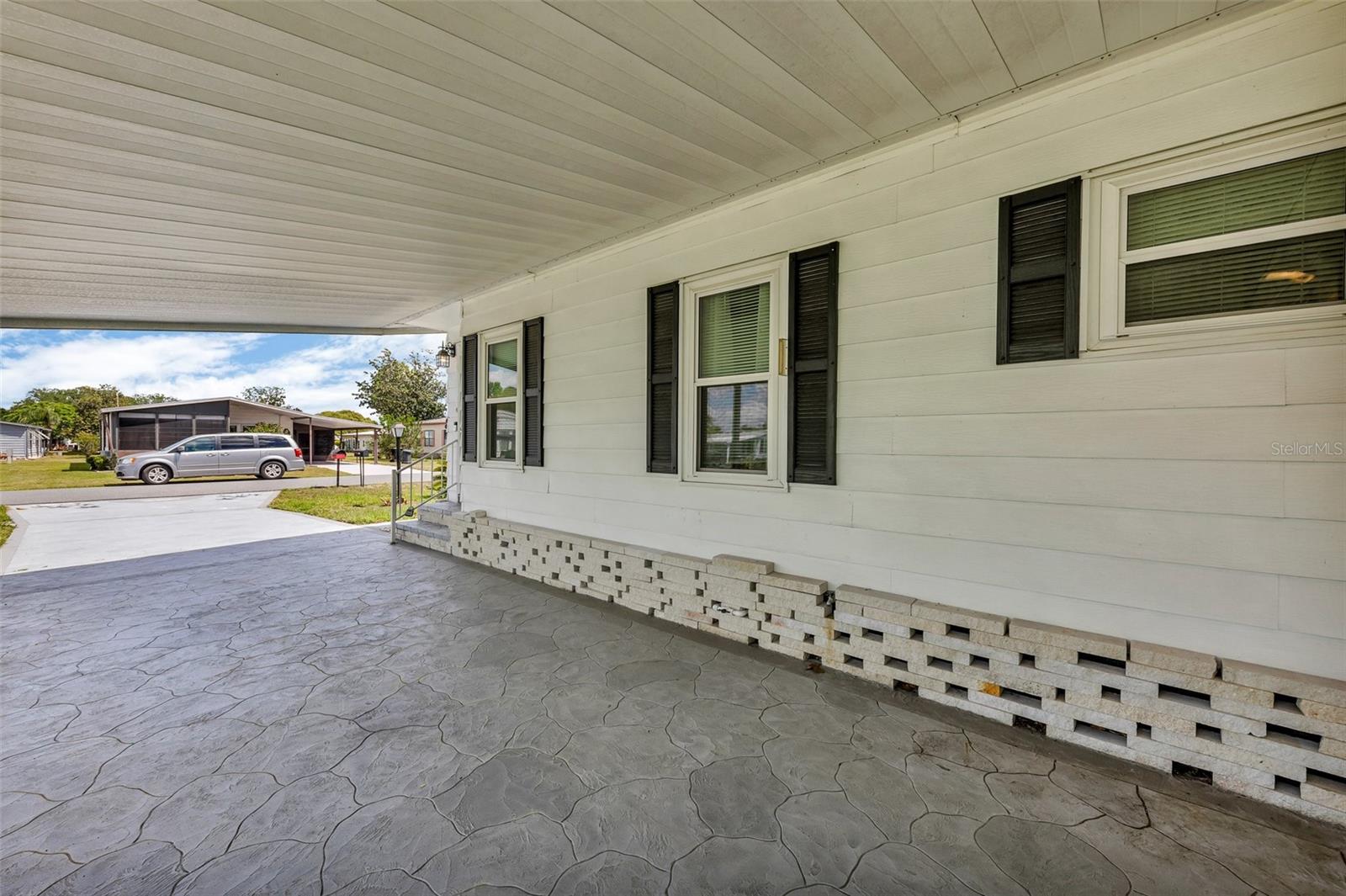 Image 22 of 25 For 453 Tivoli Park Drive