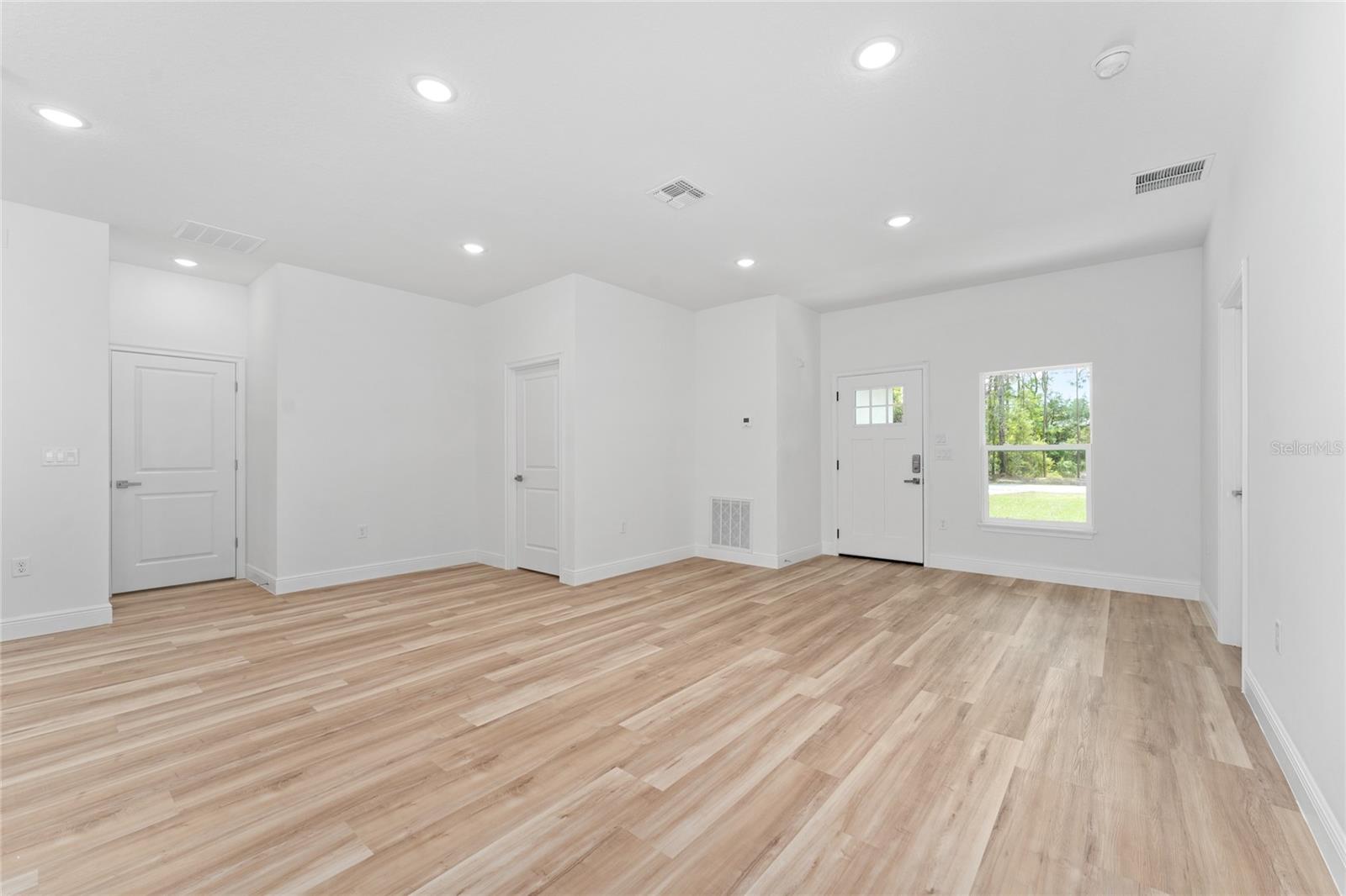 Image 6 of 41 For 2787 Sharpes Drive
