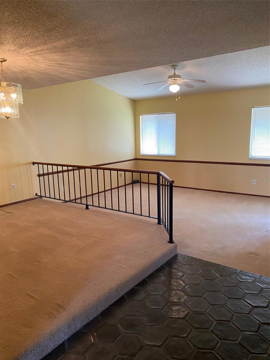 Image 5 of 14 For 705 Boysenberry Court