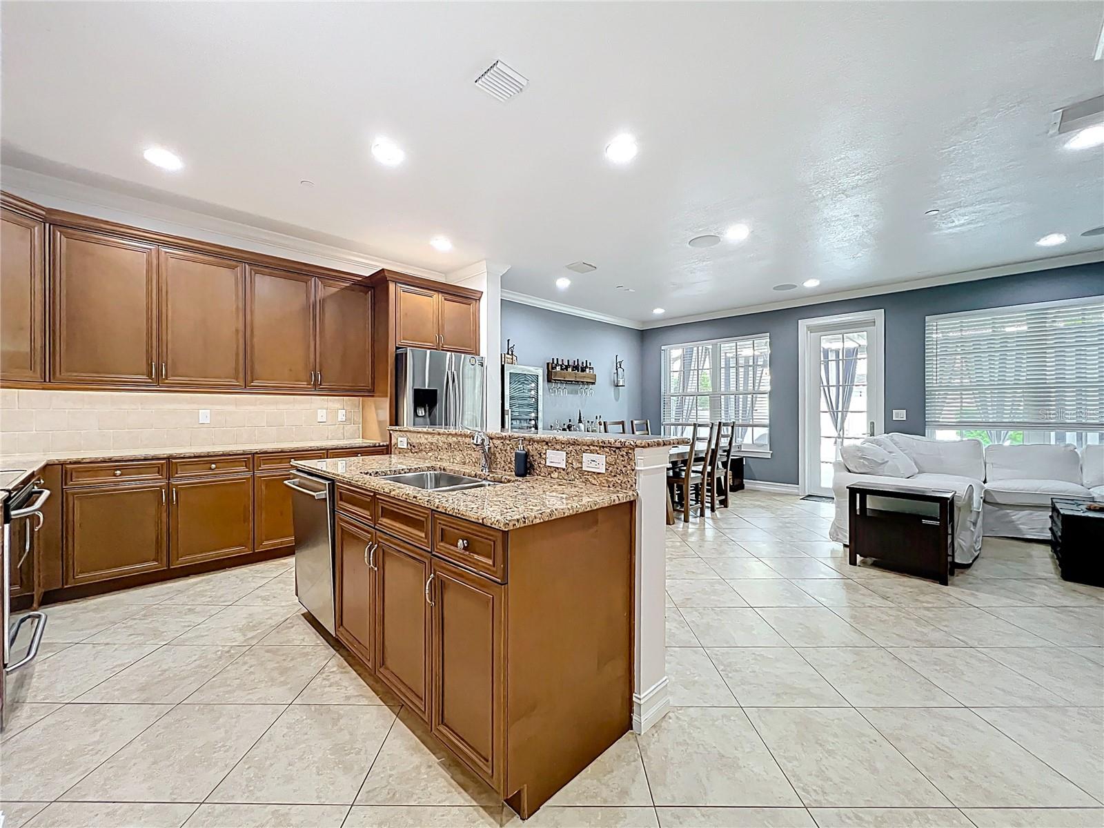 Image 15 of 72 For 2240 Osprey Avenue