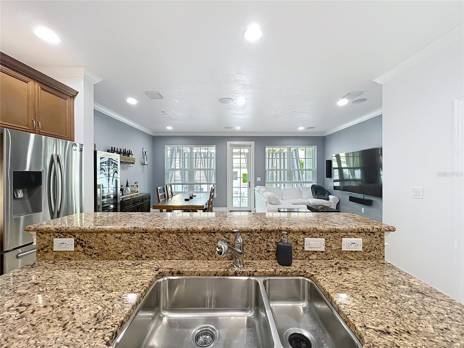 Image 17 of 72 For 2240 Osprey Avenue