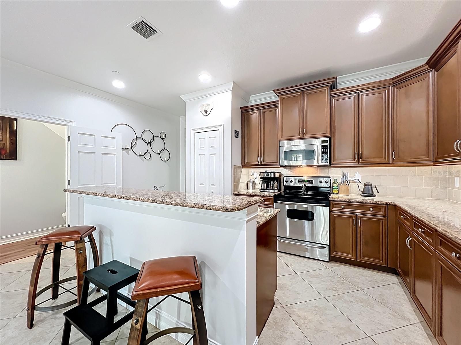 Image 20 of 72 For 2240 Osprey Avenue