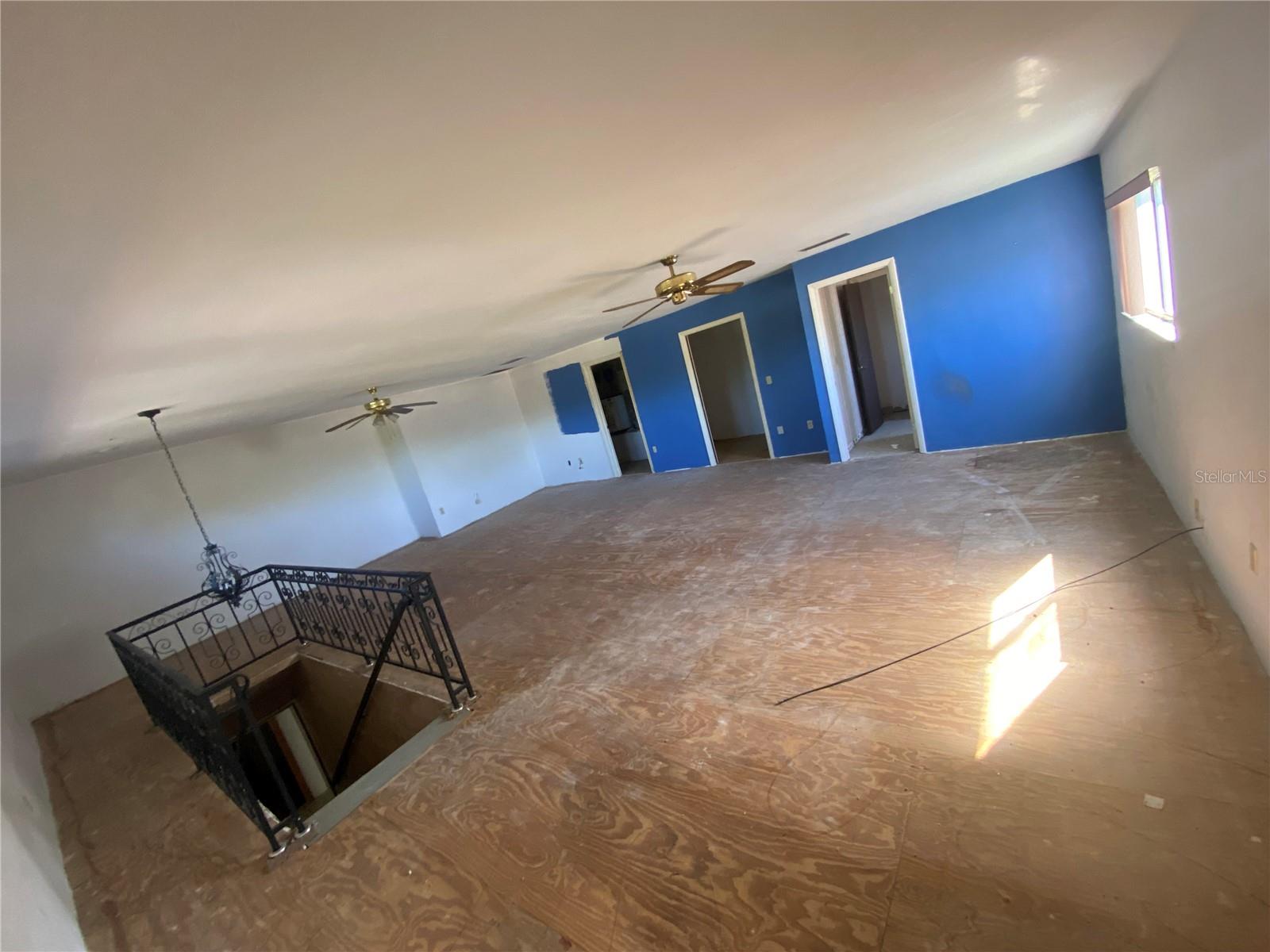 Image 15 of 26 For 2585 Buena Vista Drive