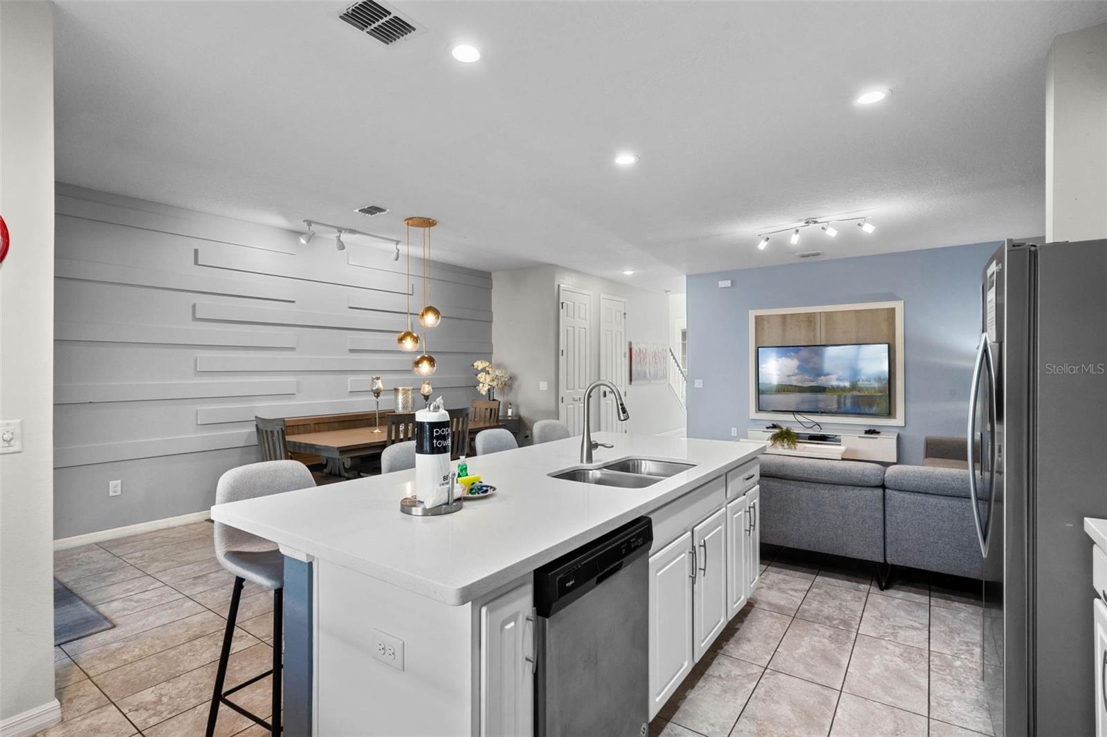 Image 11 of 83 For 1558 Carey Palm Circle