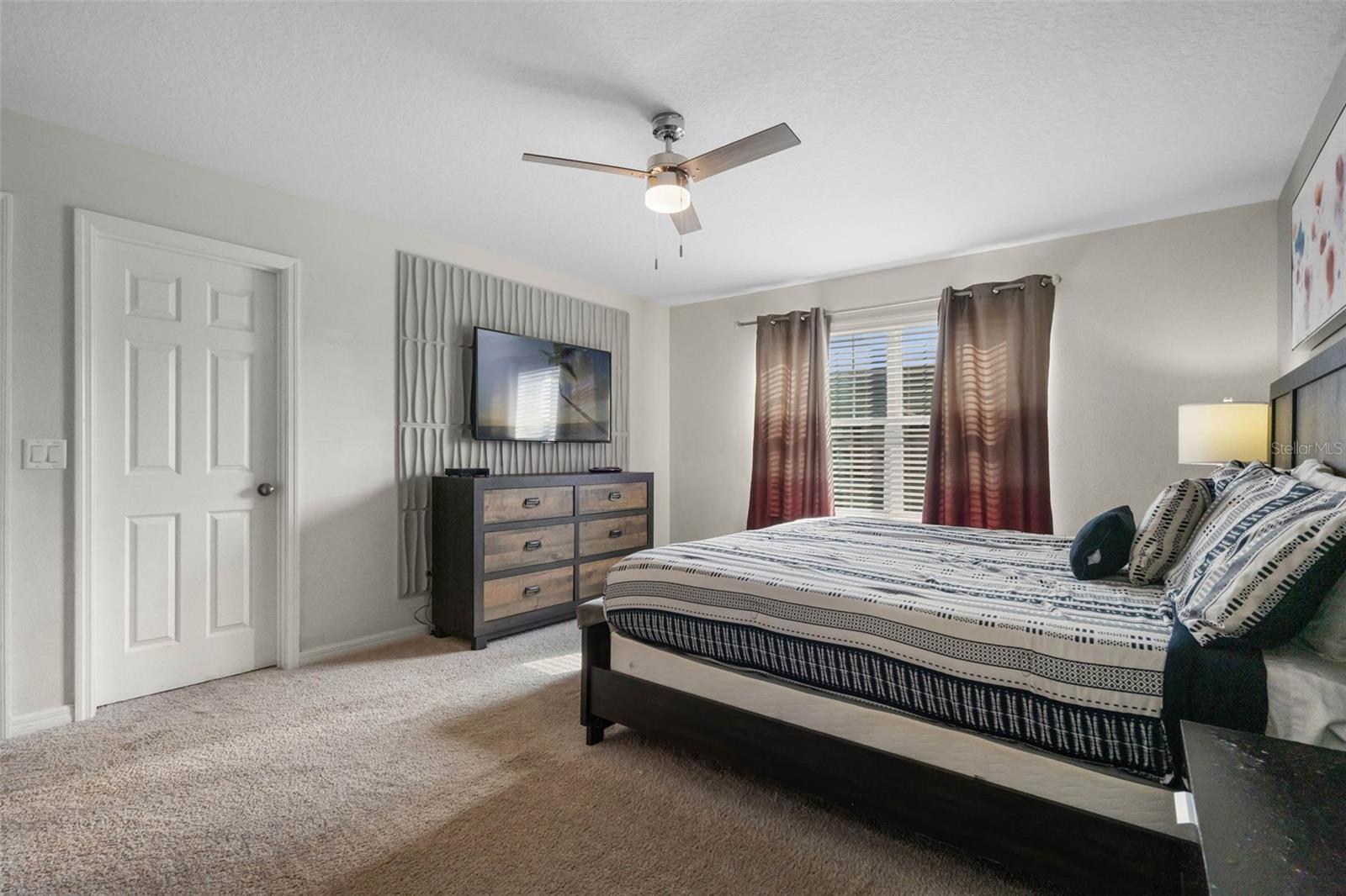 Image 28 of 83 For 1558 Carey Palm Circle