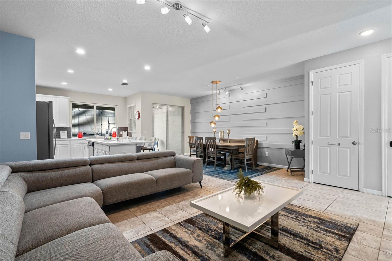 Image 3 of 83 For 1558 Carey Palm Circle