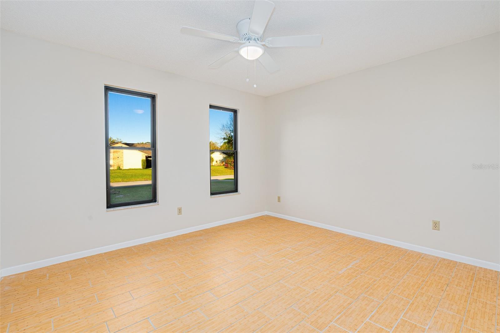 Image 14 of 23 For 2921 Sabal Palm Drive