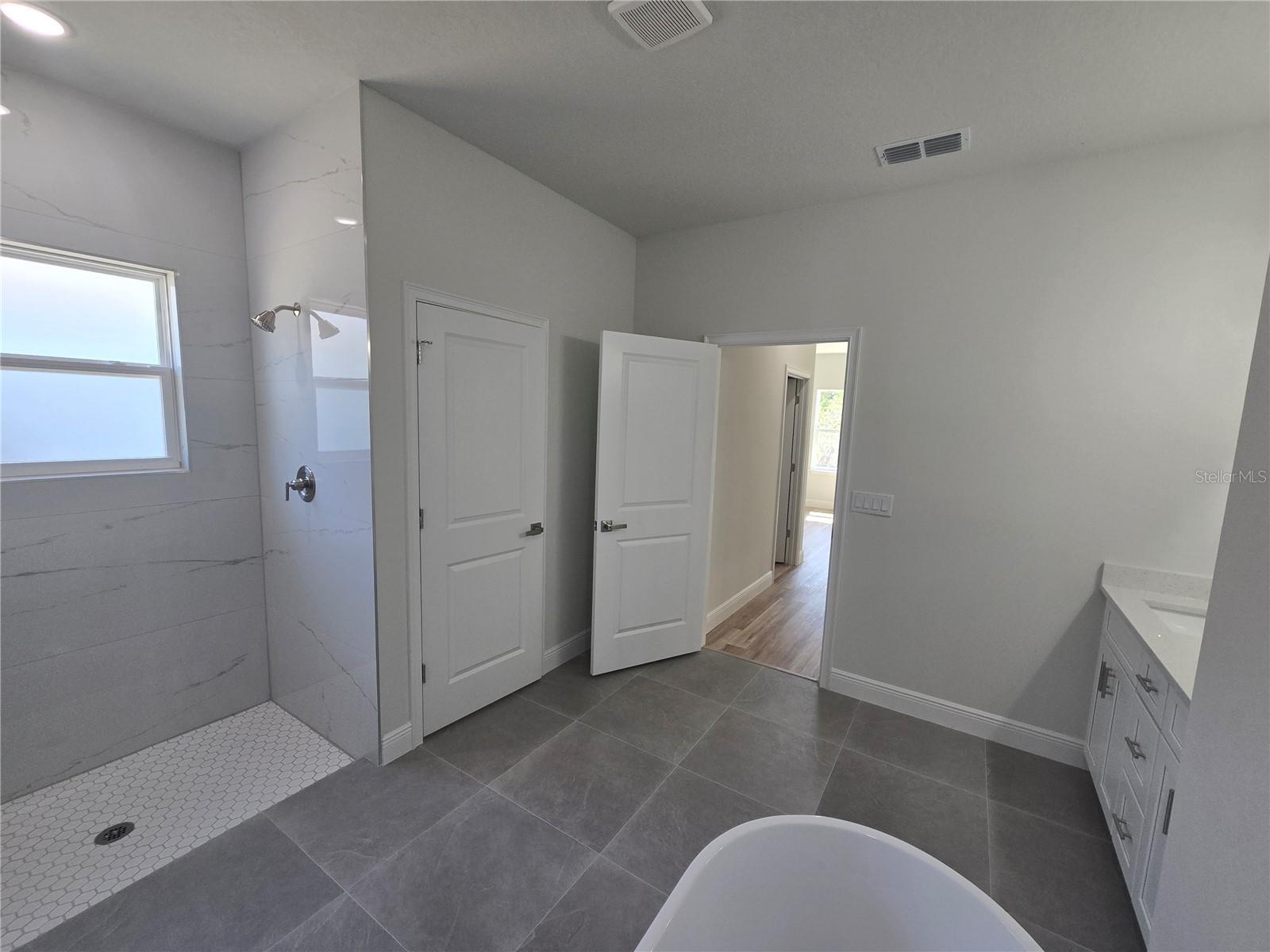 Image 21 of 43 For 2644 162 Nd Street Rd