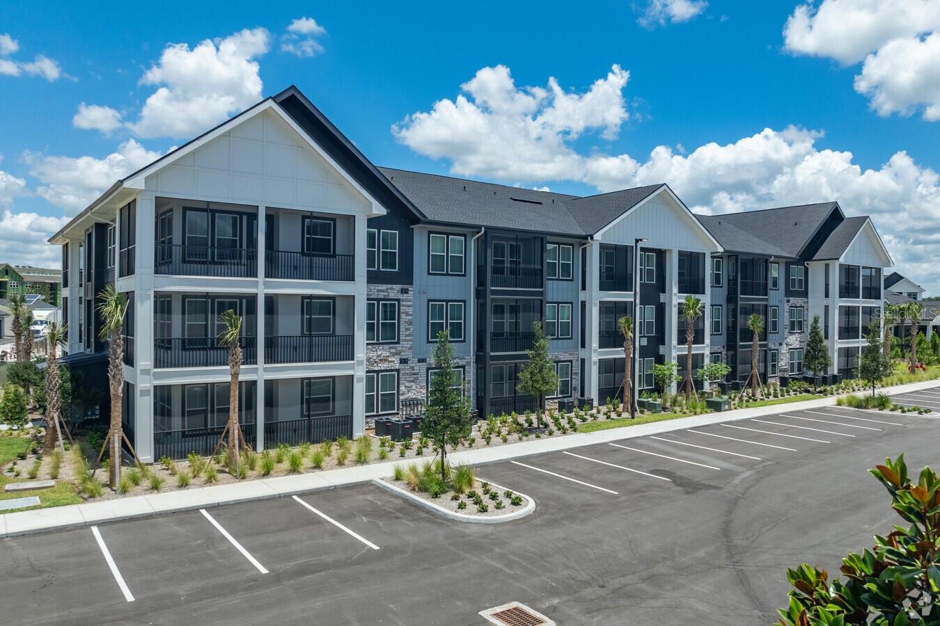 Image 5 of 66 For 3020 Base Boulevard B2