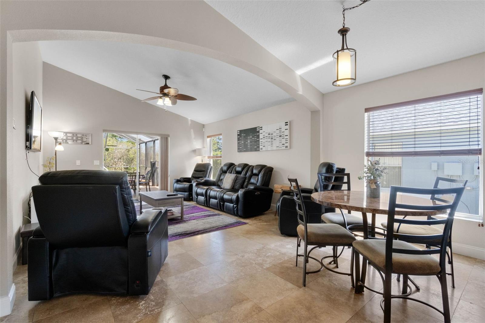 Image 10 of 53 For 838 Kildrummy Drive