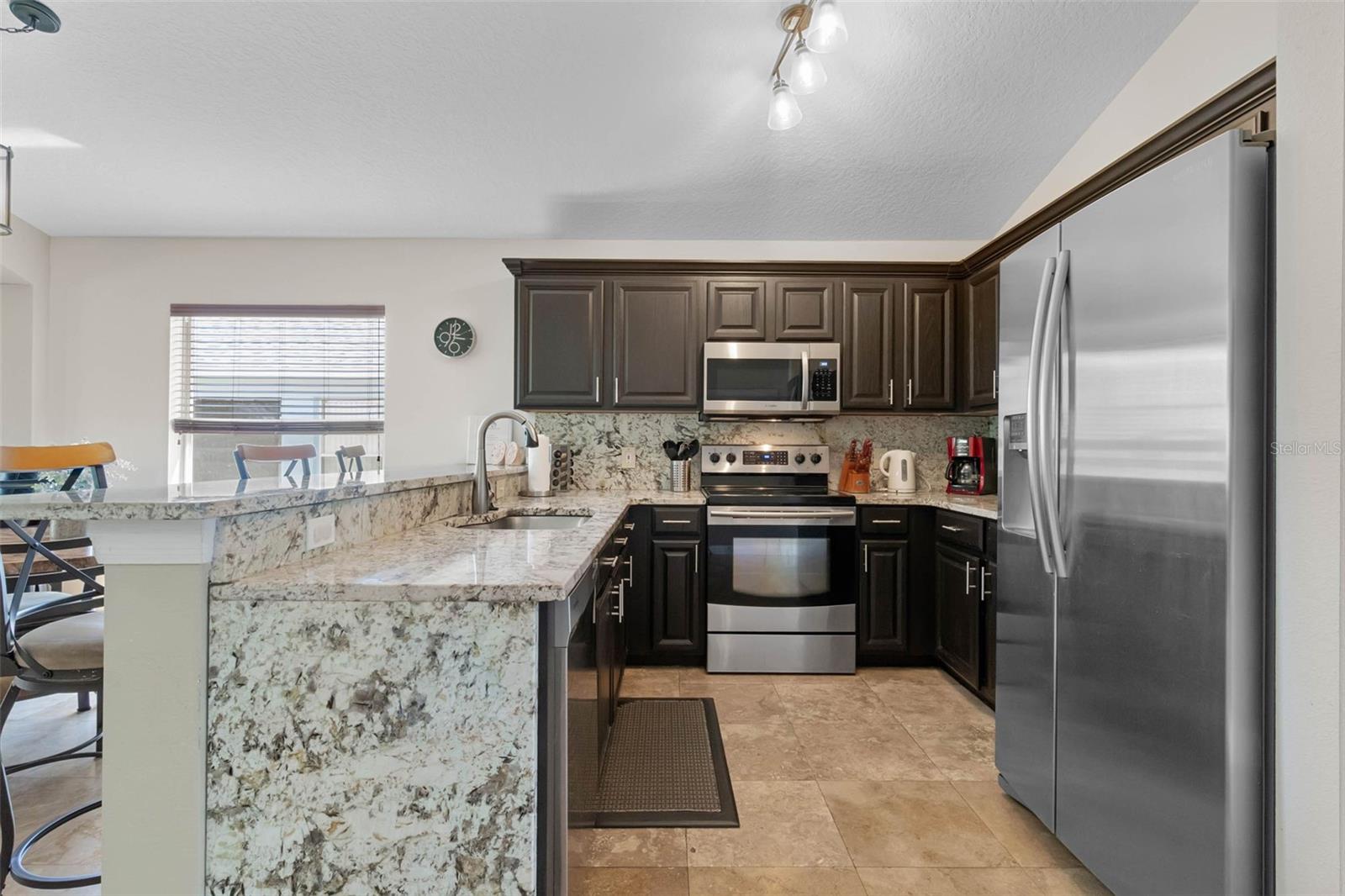 Image 13 of 53 For 838 Kildrummy Drive
