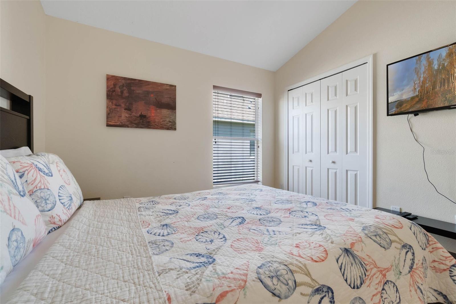 Image 36 of 53 For 838 Kildrummy Drive