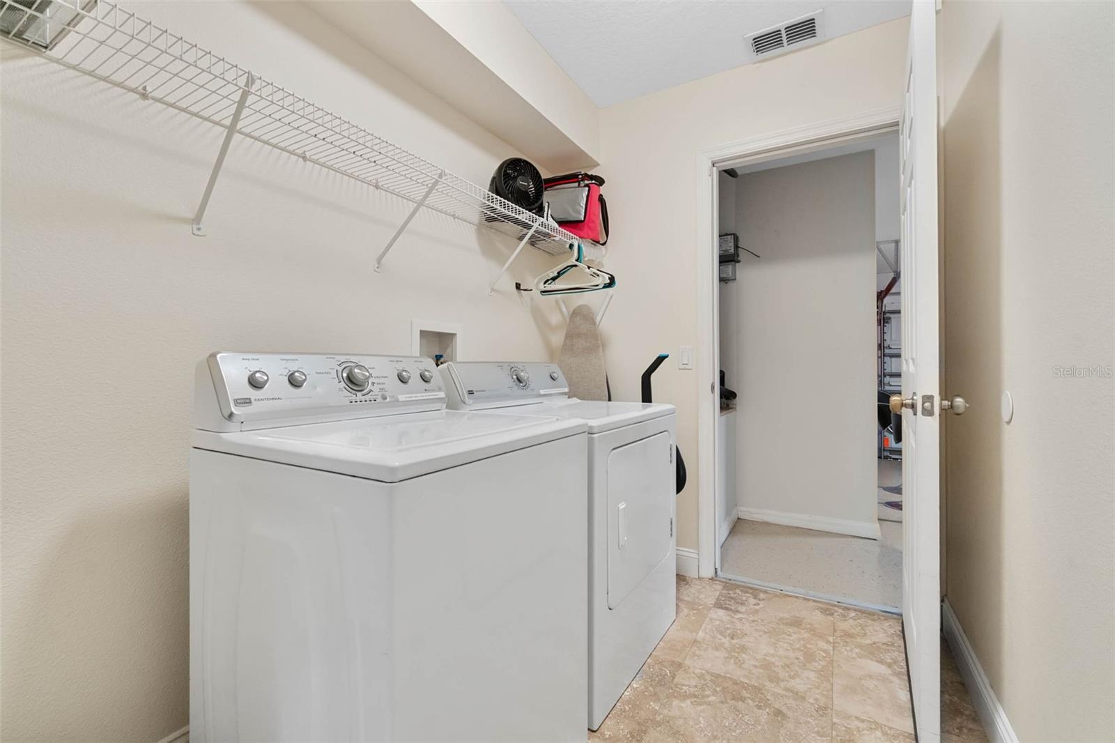 Image 38 of 53 For 838 Kildrummy Drive